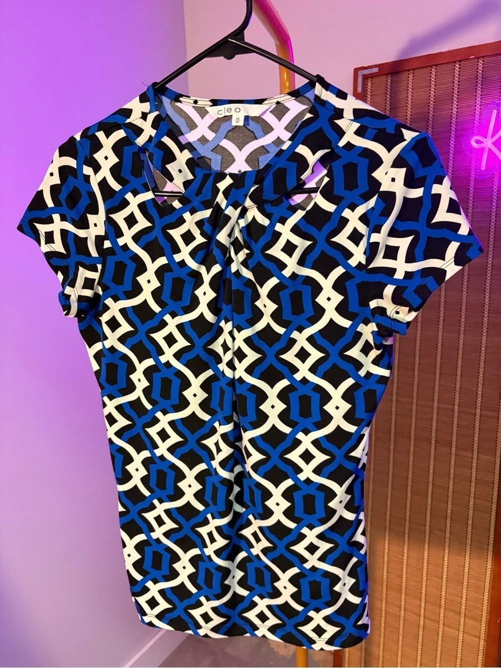 443. Cleo Geometric Short Sleeve Blouse in Blue & Black Size XS